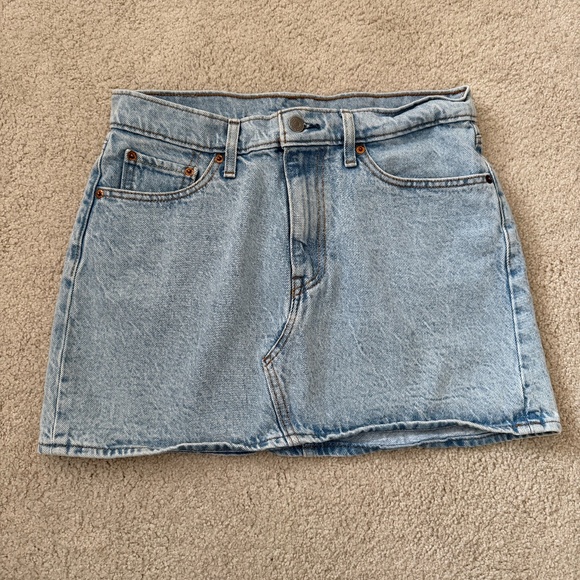 Levi's Jean Skirt - Picture 1 of 3